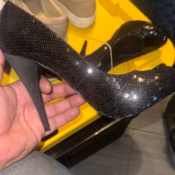 Steve Madden Black Sequin Heels - Picture 1 of 5